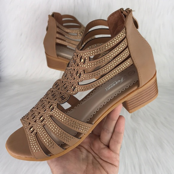 Square Heel Gladiator Sandals - Picture 7 of 9